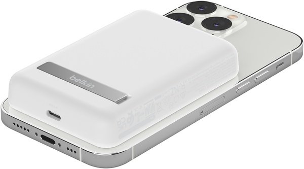 Портативний акумулятор Belkin 5000mAh MagSafe Wireless White (BPD004BTWT) фото 10 Портативний акумулятор Belkin 5000mAh MagSafe Wireless White (BPD004BTWT) фото 10