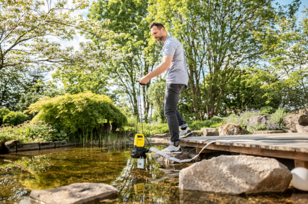 Насос дренажний для брудної води Karcher SP 16.000 Dual 550 Вт (1.645-832.0) фото 2 Насос дренажний для брудної води Karcher SP 16.000 Dual 550 Вт (1.645-832.0) фото 2