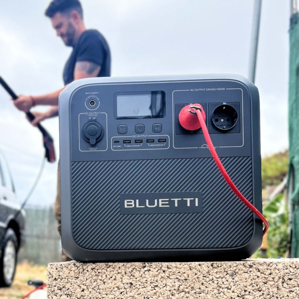 Зарядна портативна електростанція Bluetti AC180 (AC180) фото 5 Зарядна портативна електростанція Bluetti AC180 (AC180) фото 5