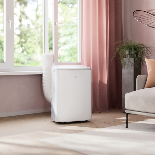 Мобільний кондиціонер Electrolux Comfort 600 EXP26U339CW фото 4